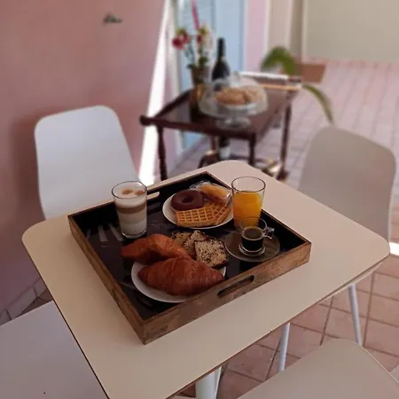 Guest house Tra Mare E Montagna - Sauna E Piscina 4*