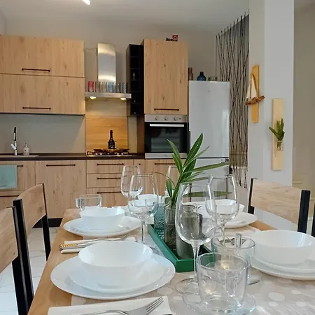 Guest house Tra Mare E Montagna - Sauna E Piscina 4*
