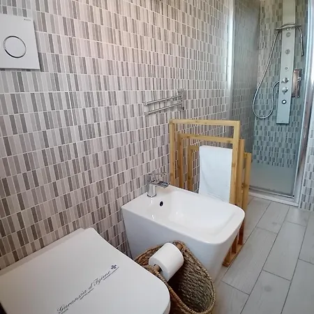 Tra Mare E Montagna - Sauna E Piscina Guest house San Giorgio di Pesaro